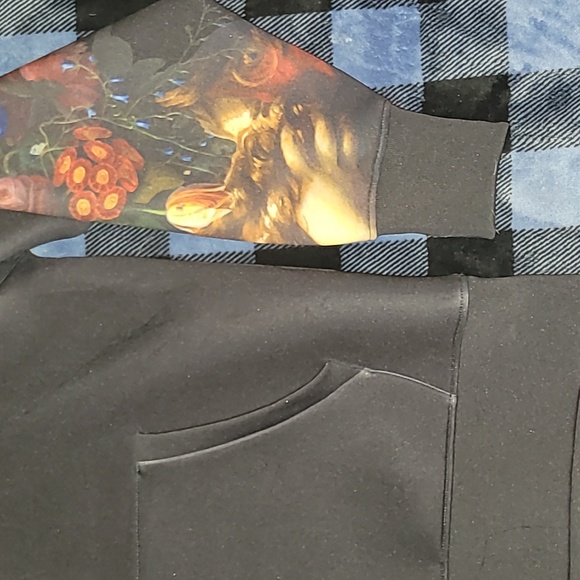 Ripndip. Hoodie. Oversized Medium. Almost neoprene-like material.  Like-new - Picture 3 of 16